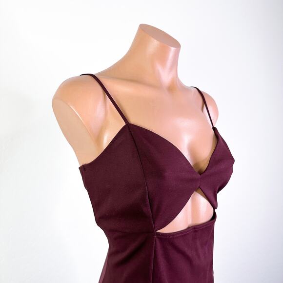 SOCIALITE Cutout Sweetheart Neckline Slit Knit Midi Dress Maroon Size L NWT NEW - Picture 5 of 12